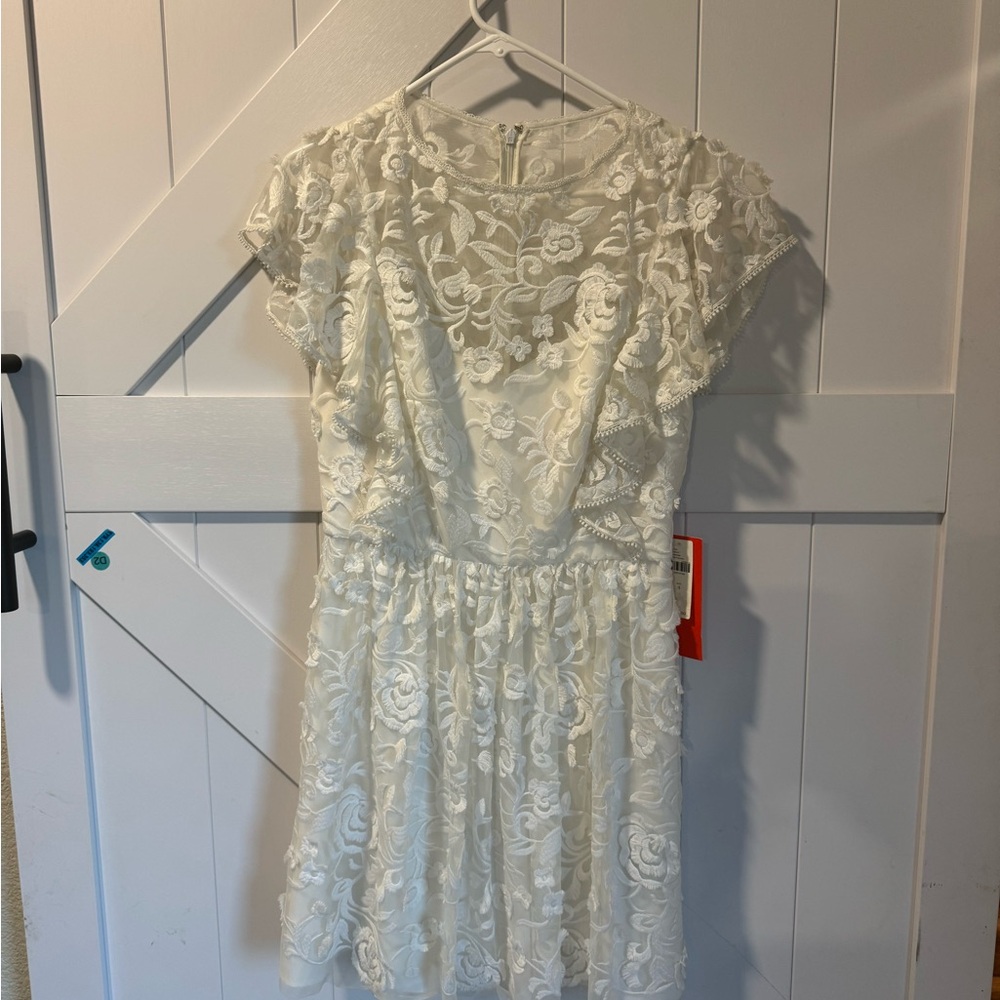 Monique Lhuilluer white lace dresss